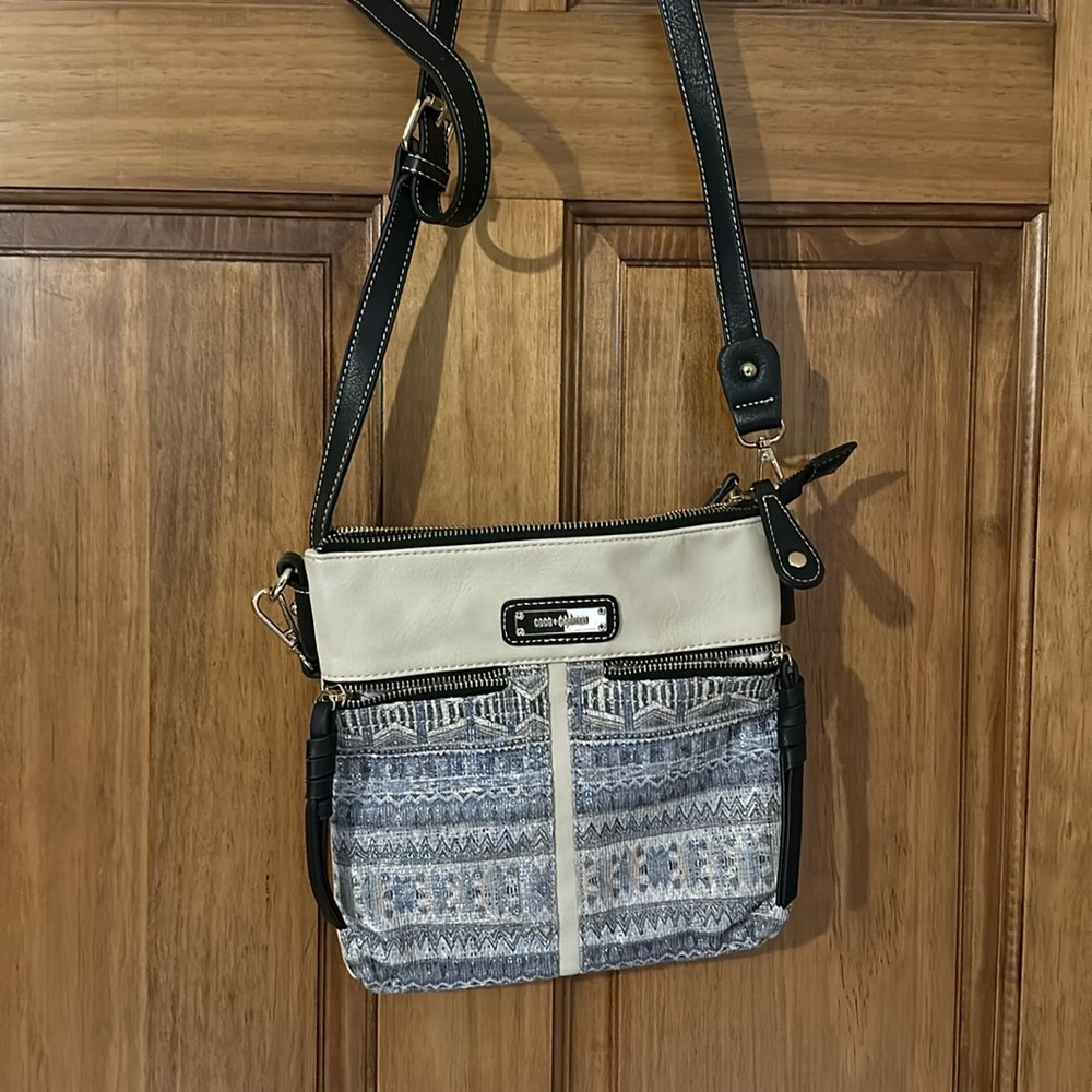 Coco+Carmen cross body bag.